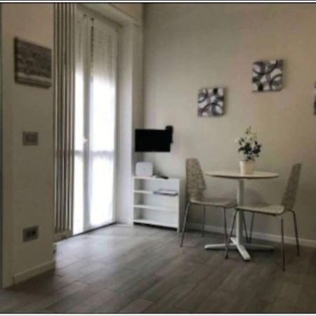 Lolo Apartment Mediolan Zewnętrze zdjęcie